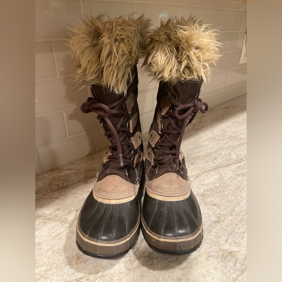 Sorel Boot Size 10 - Picture 4 of 8